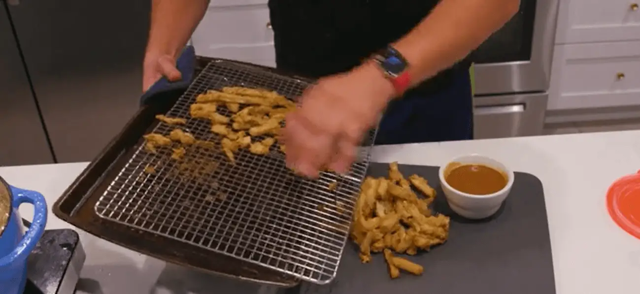 chicken tenders and fries